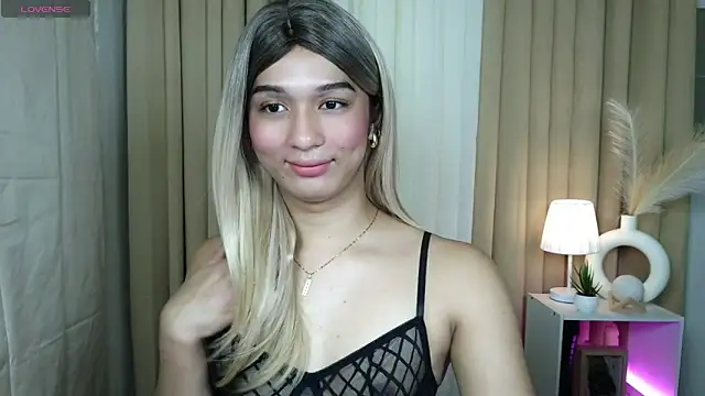 Hoelymorri online show from January 19, 2:31 am