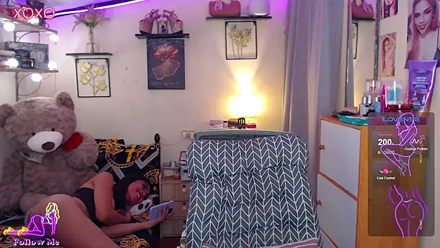 izabella moore online show from July 18, 6:53 am