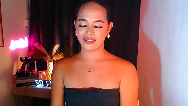 Lorainnelustts online show from November 27, 3:03 pm