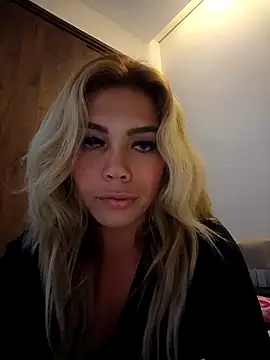 celyTSversa online show from February 18, 10:23 am