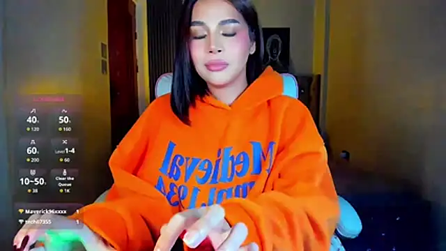 LauraLoove online show from July 29, 11:52 am