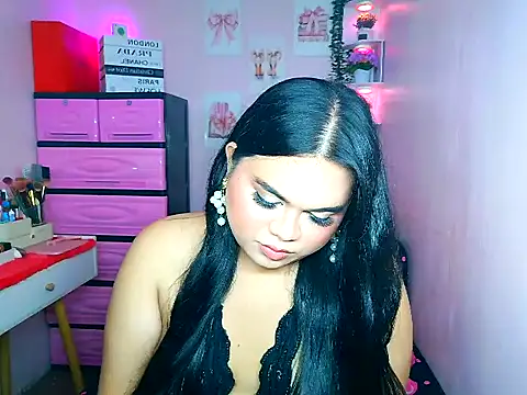 YourThicc bella online show from July 1, 5:24 pm