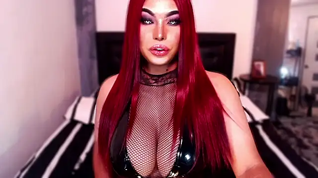 xTrixieMae online show from November 6, 6:24 am