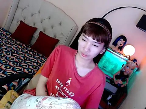 ShantalFoxxy  online show from October 24, 1:32 am