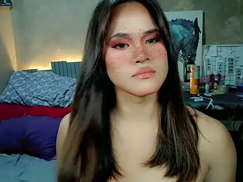 YllanaAltheaXxX online show from April 24, 8:01 pm