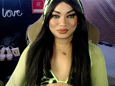 xxXMissCessXxx online show from March 23, 4:45 pm