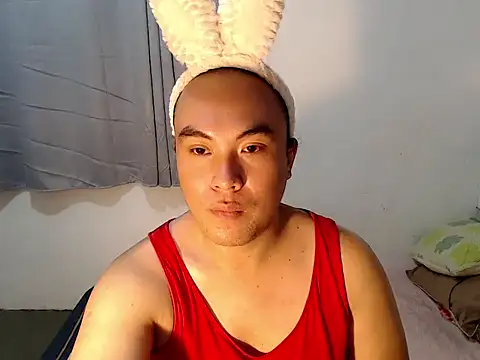 asianayumi online show from May 5, 1:39 pm