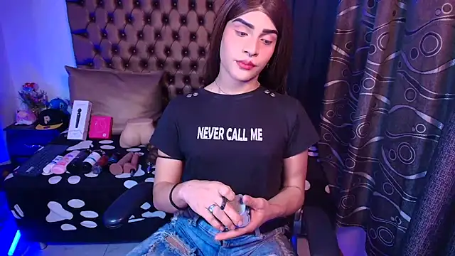 lailahdark online show from May 5, 8:48 pm