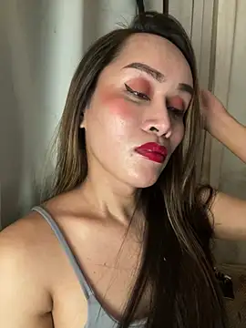 RomanticPearlTS online show from July 12, 2:10 pm