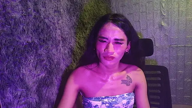 Madylinebigcock69 online show from July 16, 2:34 pm
