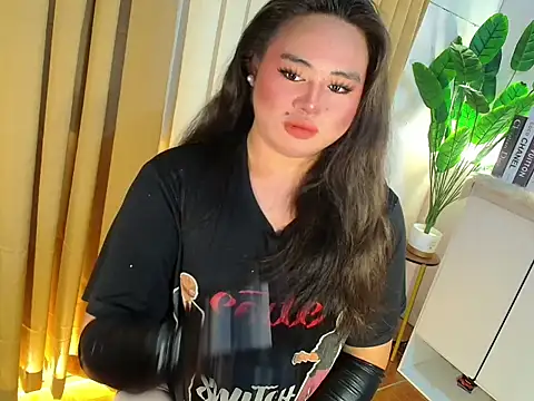 ursexy ceciliaxx online show from April 30, 7:40 pm