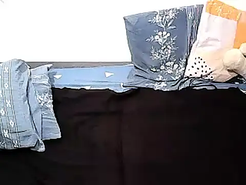 xxhottinybabe online show from July 9, 8:29 am