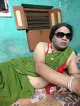 hot silkkol online show from May 5, 8:04 pm