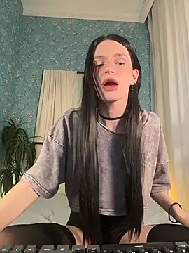 madi snow online show from March 21, 6:48 am