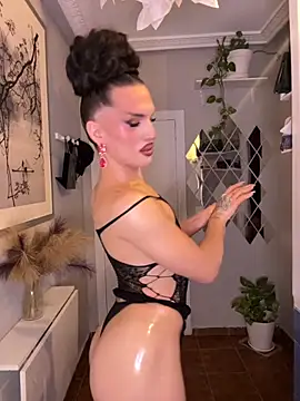 lacattiva online show from October 17, 6:22 pm