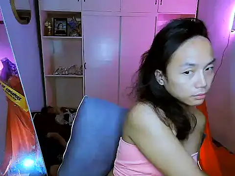 Snapshot of YourNikkieXxx chatting on October 21, 7:26 pm YourNikkieXxx online show from October 21, 7:26 pm