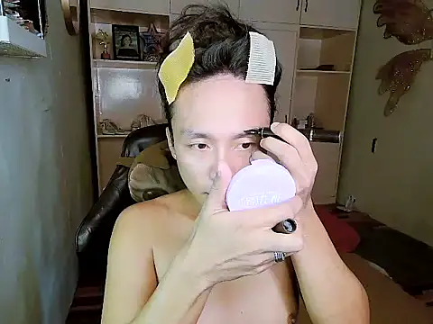 YourNikkieXxx online show from October 30, 7:18 am