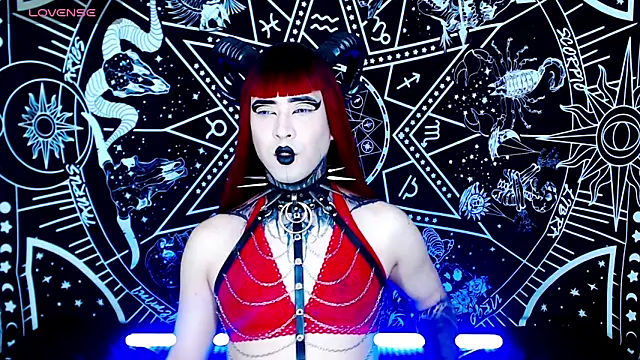 Snapshot of naomi_satan chatting on October 22, 1:29 am naomi satan online show from October 22, 1:29 am