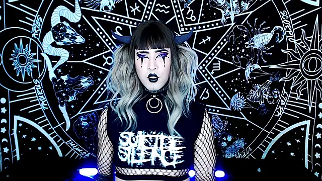 naomi satan online show from November 14, 1:13 am