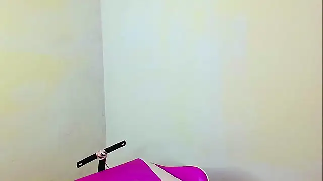 Big latinax online show from November 9, 4:24 am