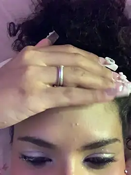 luluzinhax online show from February 10, 1:56 am