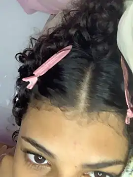 luluzinhax online show from February 20, 6:19 am