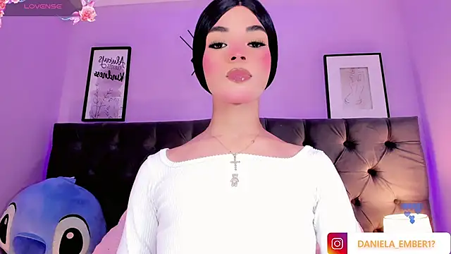 Amira Ember online show from July 25, 9:13 pm