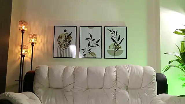 Violeta Foxz online show from March 13, 8:58 pm