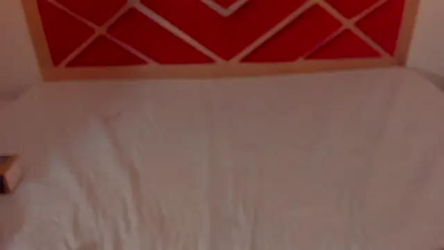 sweet Elizabeth online show from August 4, 12:11 pm