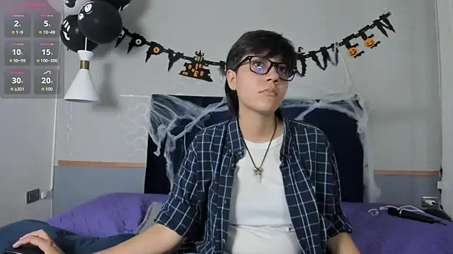 Tsuki Maru online show from October 22, 8:34 pm