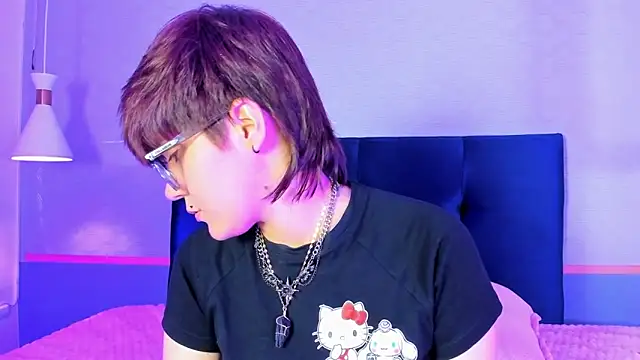 Tsuki Maru online show from February 4, 8:35 pm