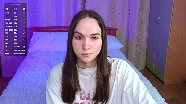 Angeel Kate online show from May 2, 9:31 pm