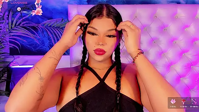 Valeria Swett  online show from August 4, 8:36 pm