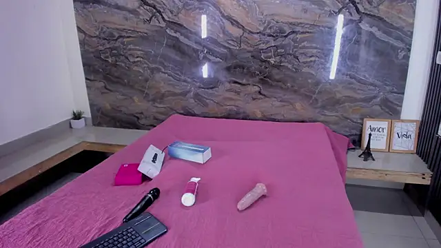 Missblonde doll online show from August 8, 4:30 am