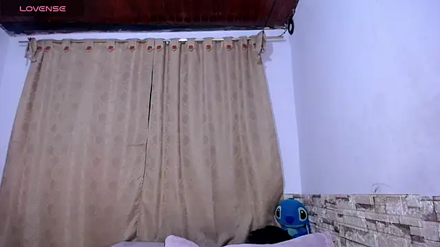 DaraKat18 online show from February 22, 10:45 pm