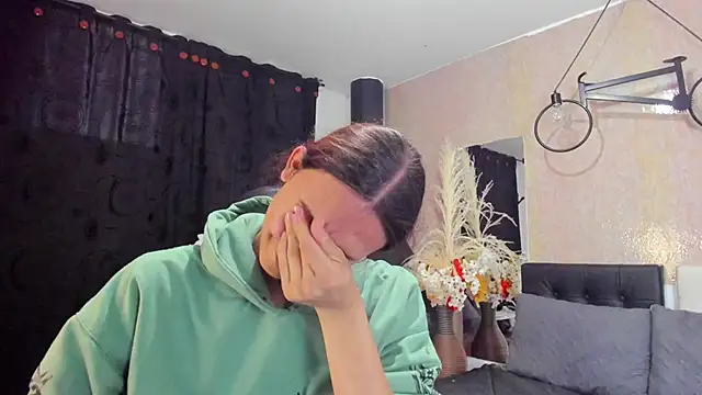 Almaazz online show from February 9, 7:31 pm