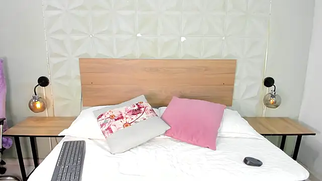 ValeryTrans  online show from April 29, 1:27 pm