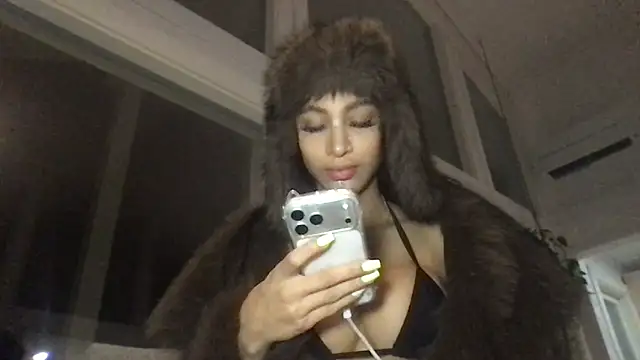 val69  online show from March 5, 9:20 pm