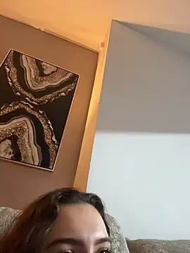 Victoria6989 online show from March 2, 9:00 pm