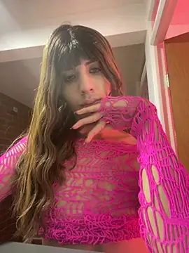 SiaraRealist online show from November 7, 6:30 pm