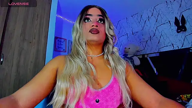 Sofiabigcock22 online show from August 3, 10:38 pm