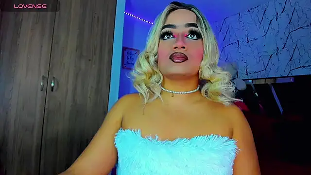 Sofiabigcock22 online show from August 5, 9:21 pm