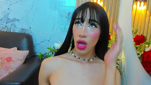 Nayla Monroee online show from November 18, 7:58 pm