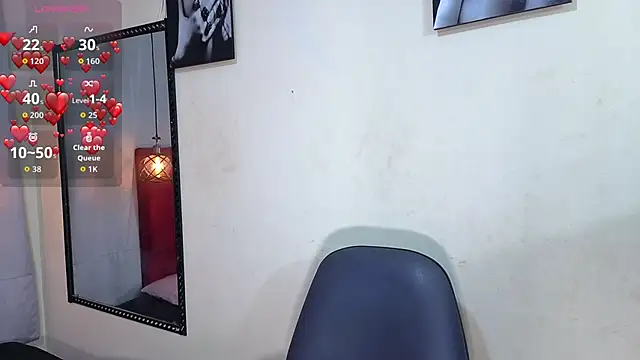 Flor Gil online show from March 18, 3:40 am