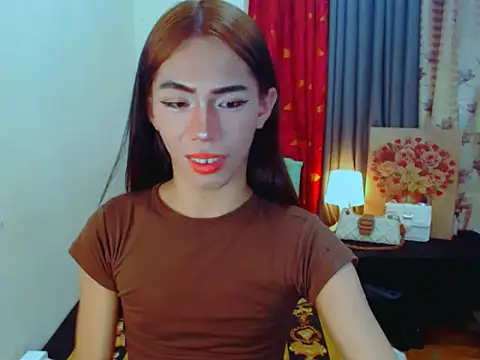 EXOTICGEORGINA online show from November 21, 1:45 pm