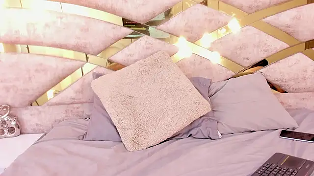 isaa and juanjo online show from March 14, 4:38 am