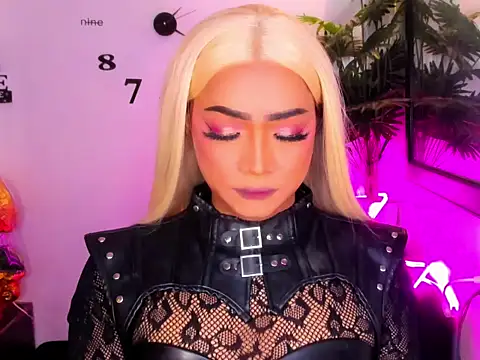 GwennGoddess online show from March 21, 5:20 am