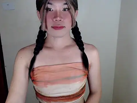 dazzlingcarol online show from March 13, 5:35 am