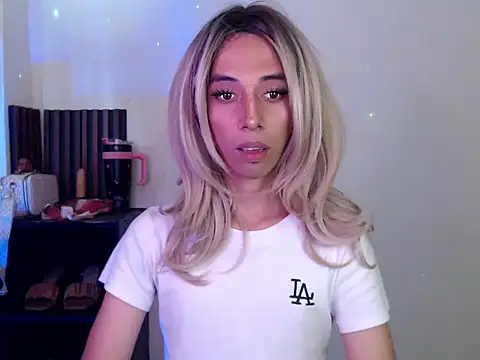 evelynfucker online show from November 11, 6:15 am