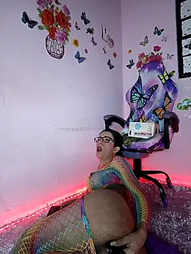 DaslyTsRoze online show from April 25, 2:04 am